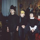 9 9